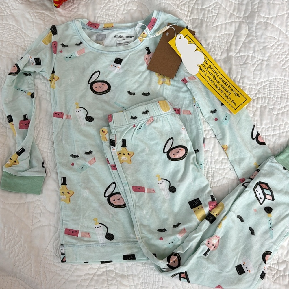 Angel Dear makeup print pajamas 4T
